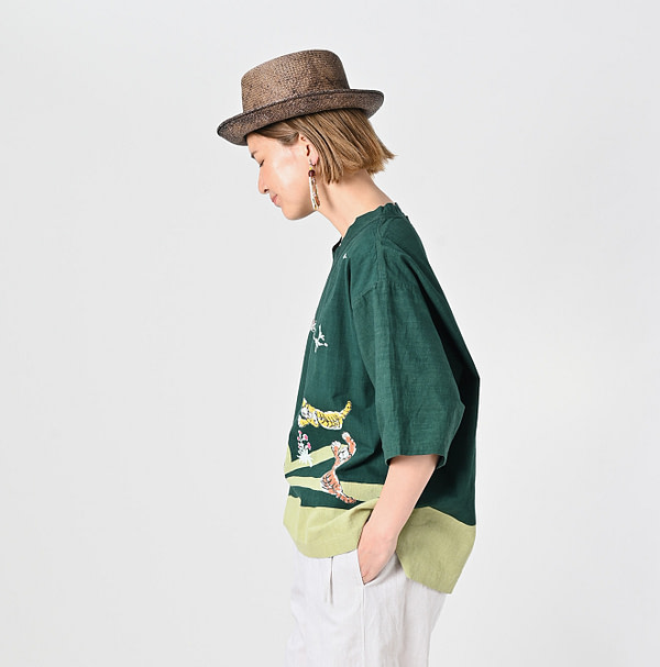 Indian Khadi OX Saijiki Blouse Female Model