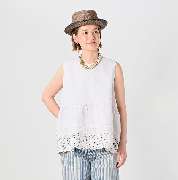 Cotton Linen Chambray Cutwork Camisole Female Model