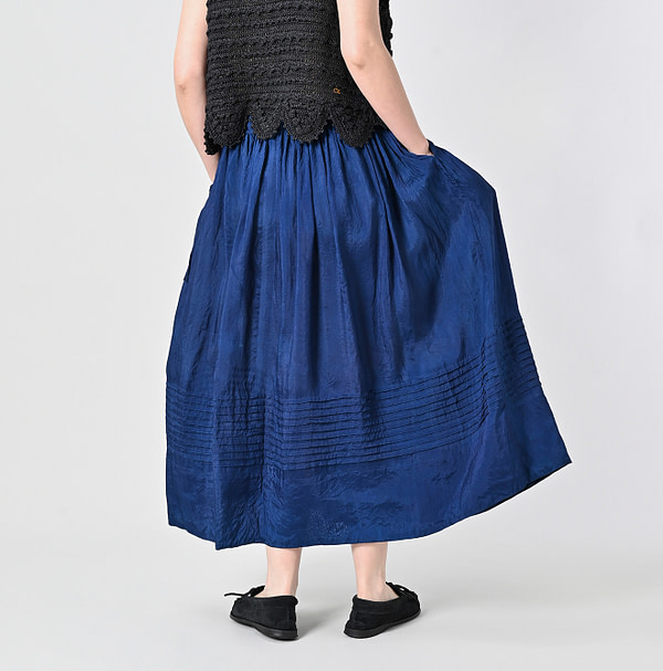 Ai Indian Silk Skirt Female Model