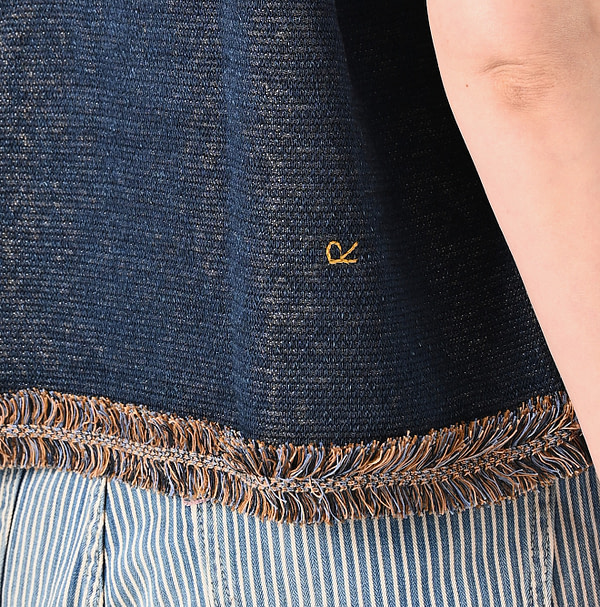 Indigo Surf Hula Girl Jacquard M Camisole Detail