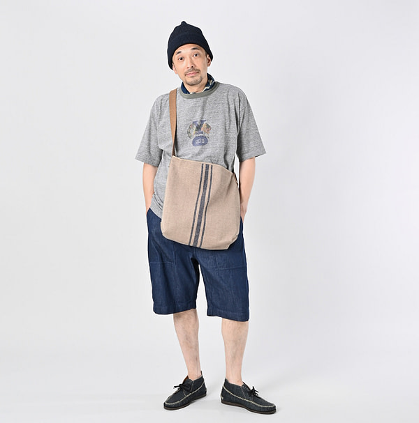 Jacquard Striped Bag Male Model