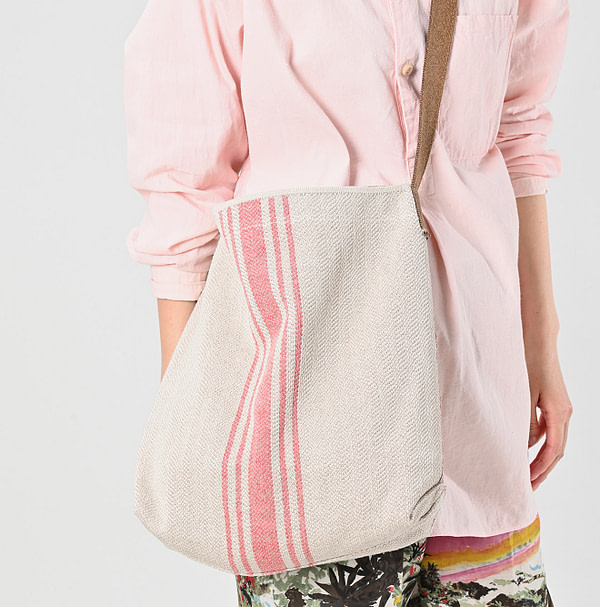 Jacquard Striped Bag Detail