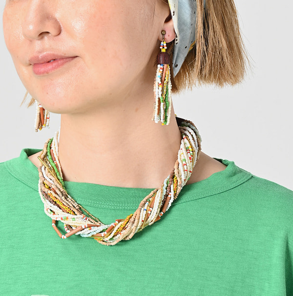 Beads de LeiLei Necklace Female Model