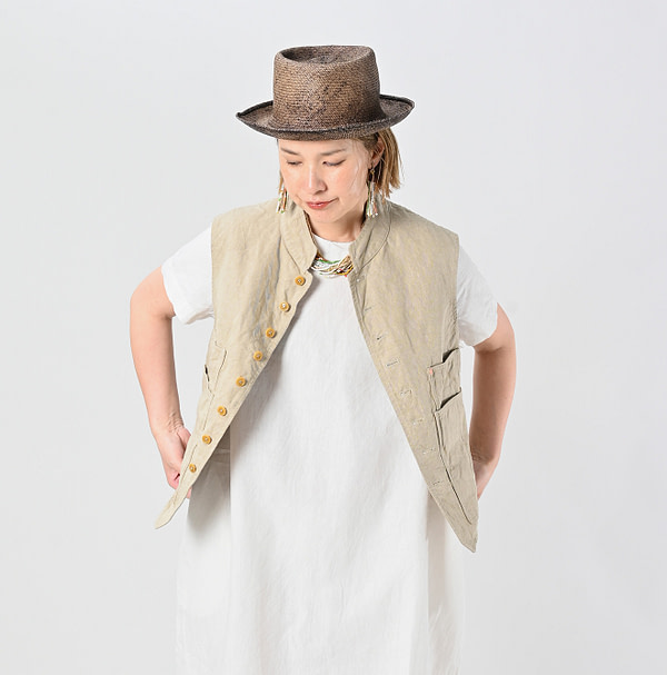 Linen Cloth Nîmes Vest Female Model