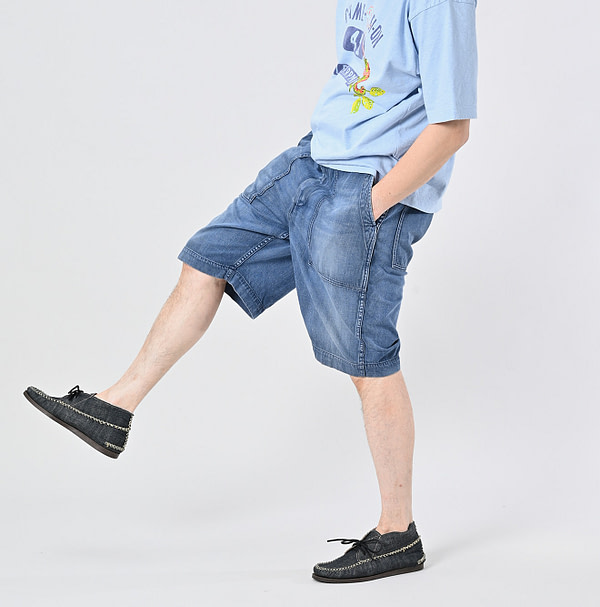 Mon-petit Denim 908 Baker Short Pants Tan Male Model