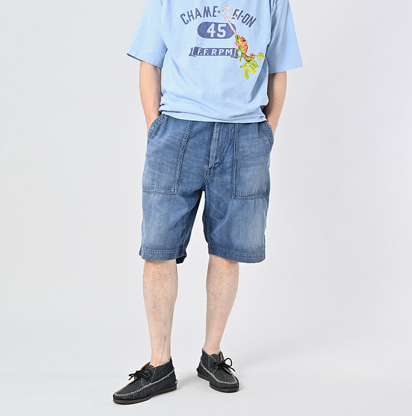 Mon-petit Denim 908 Baker Short Pants Tan Male Model