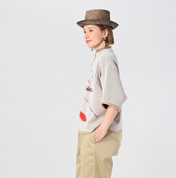 Surf Hula Girl Jacquard 908 Outer T-shirt Female Model