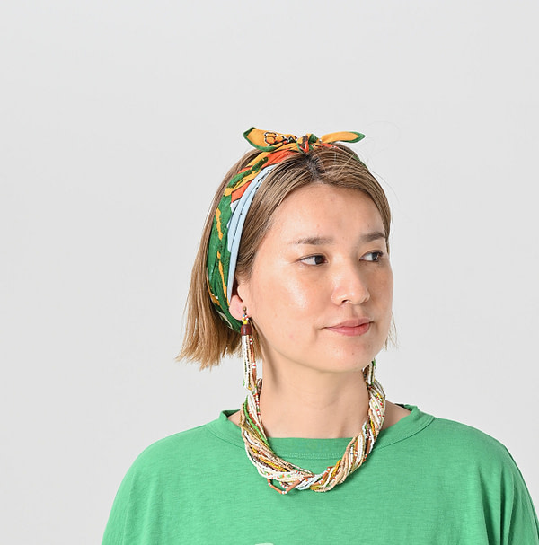 Tenjiku Jamaican Map Bandana Female Model