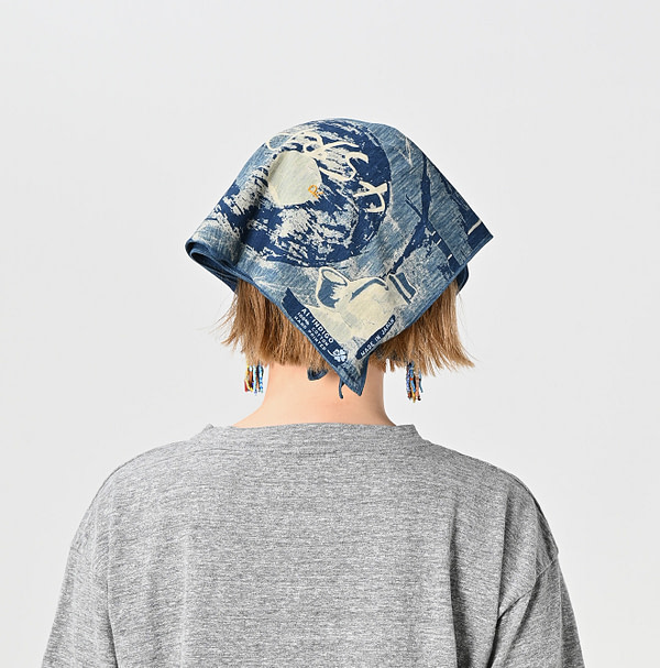 Indigo Tenjiku Jamaican Map Bandana Female Model