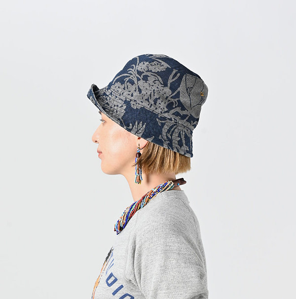 Indigo Linen Lotus Print Hat Female Model