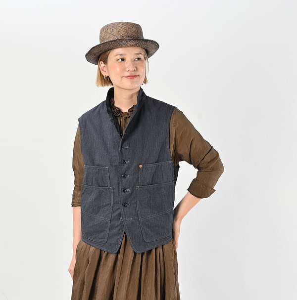 Indigo Yorimoku Hira Nîmes Vest MEN Female Model
