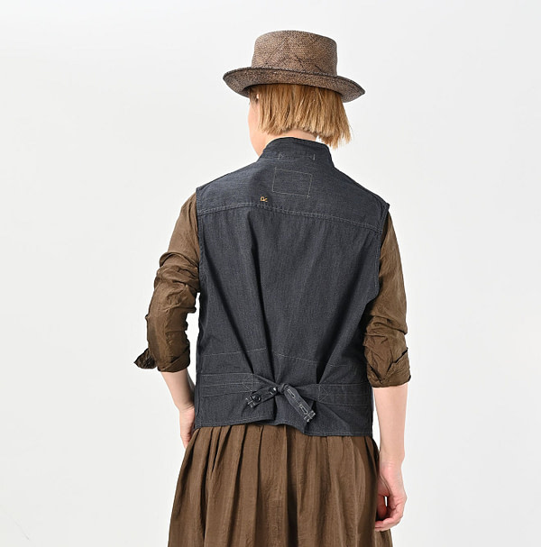 Indigo Yorimoku Hira Nîmes Vest MEN Female Model