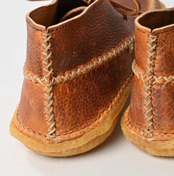 YUKETEN Hand Sewn Maine Guide Chukka Detail