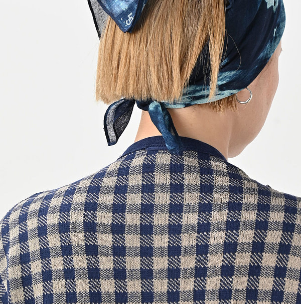 Gingham Jacquard Cardigan Detail