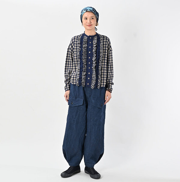 Gingham Jacquard Cardigan Female Model