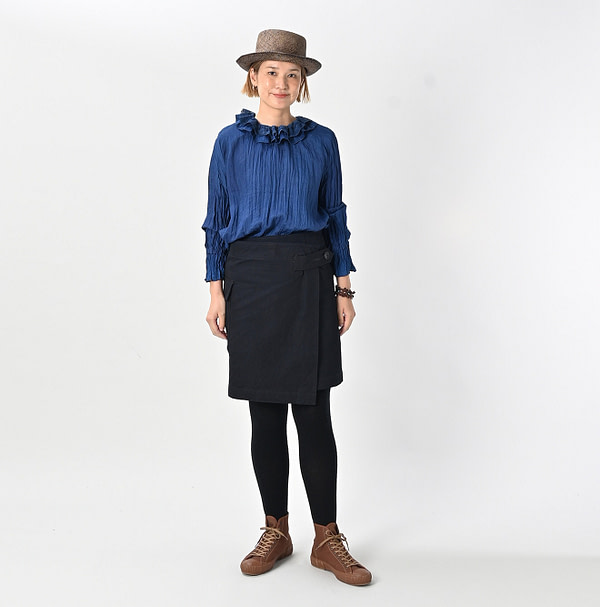 Indigo Duck Mini Tablier Female Model