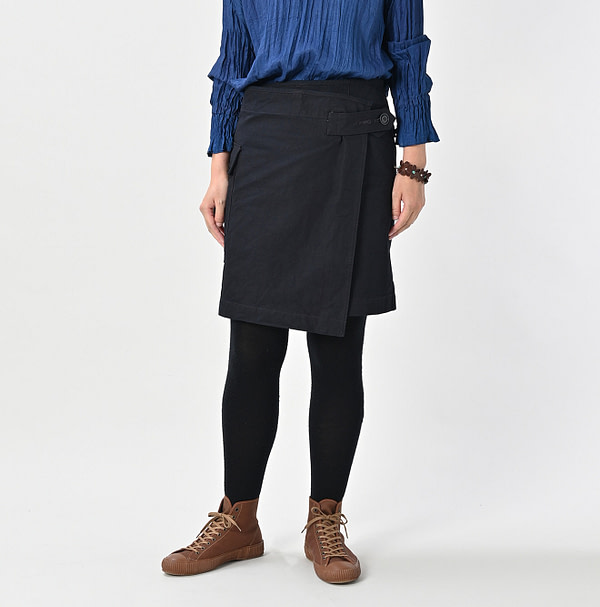 Indigo Duck Mini Tablier Female Model