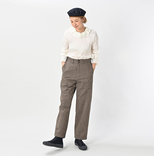 Indigo Mini Herringbone Cotton Tweed 908 Nîmes Pants Female Model