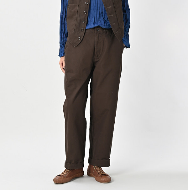 Duck 908 Nîmes Pants Female Model
