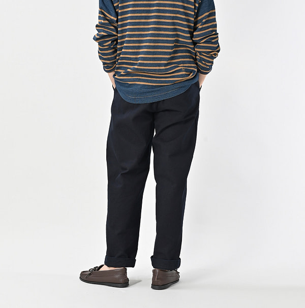 Indigo Duck 908 Nîmes Pant Male Model