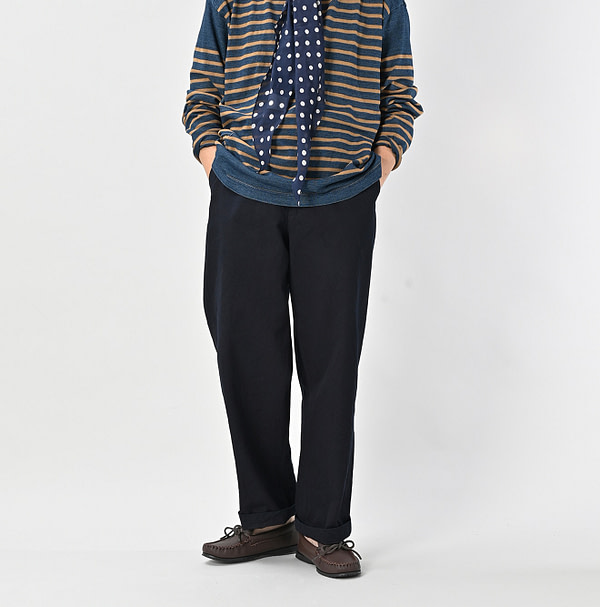 Indigo Duck 908 Nîmes Pant Male Model