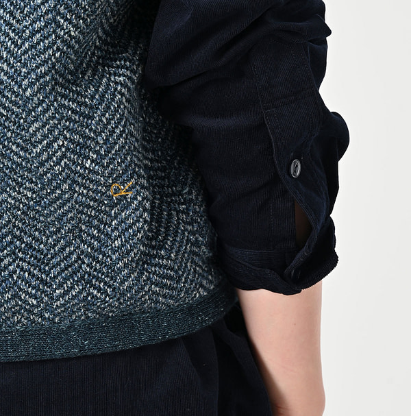 Indigo Herringbone 908 Vest Detail