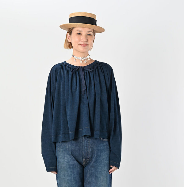Indigo Supima Tenjiku Gathered Blouse Female Model