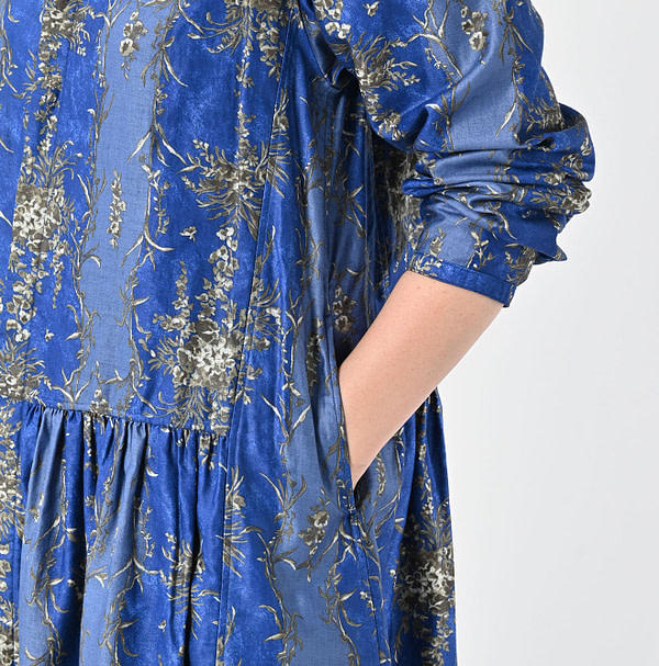 Chandelier Flower Print Gather Dress Detail