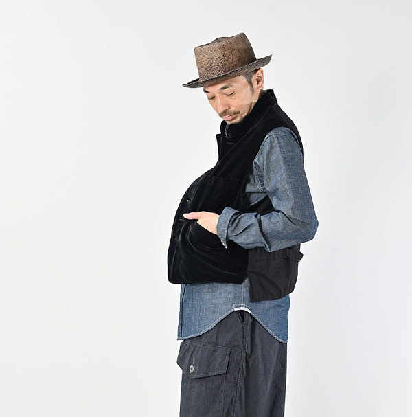 Velvet 908 Stand Collar Vest Male Model