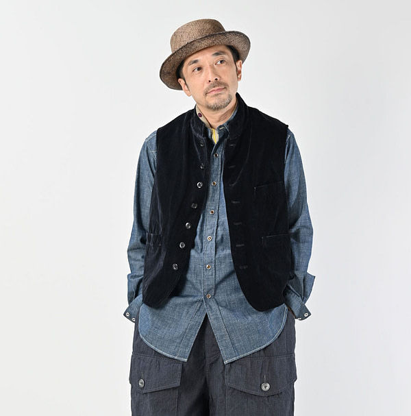 Velvet 908 Stand Collar Vest Male Model