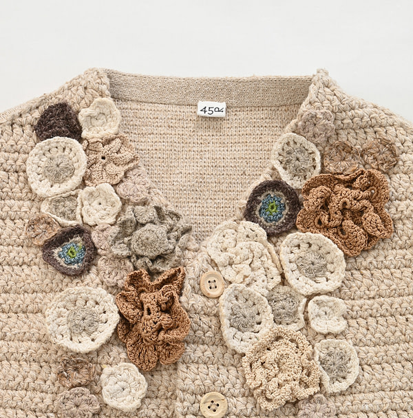 Cloche Flower Vest Detail