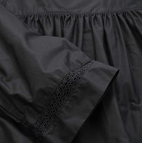 Usu High Density Gaba Cutwork Dress Detail