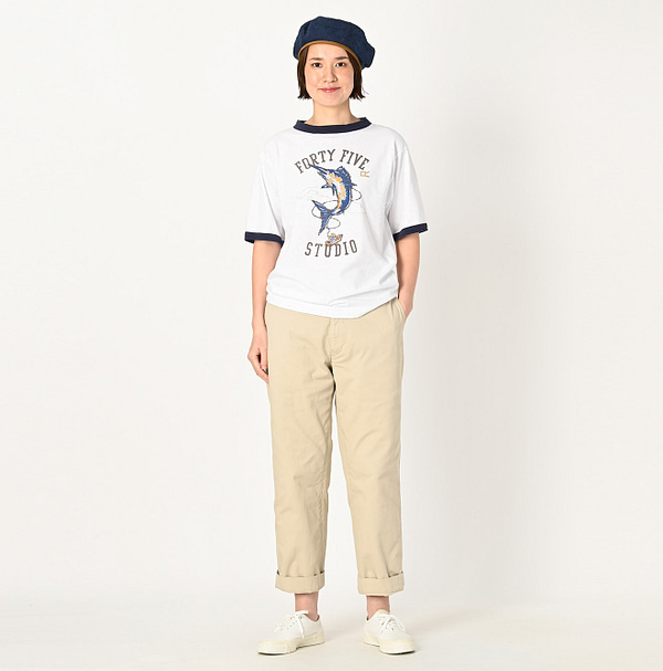 Okome Chino 908 Cotton Pants Female Model