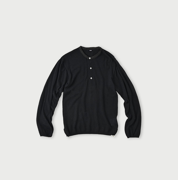 Feather Cashmere Henley Black