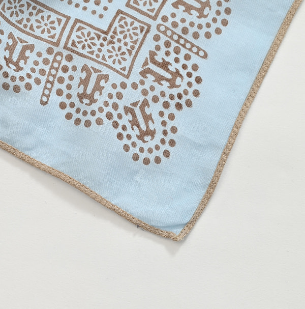 Supima Organic Square Lace Bandana Detail