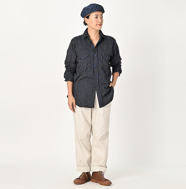 Indigo Fuwa Fuwa Double Woven 908 Yama Shirt Female Model