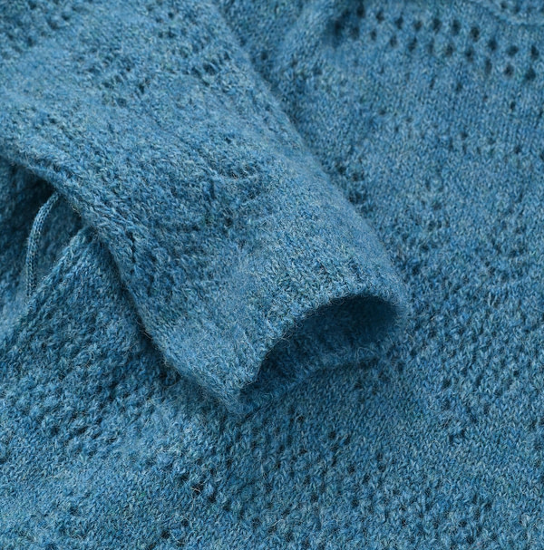 Shetland Lace Cache-Coeur Detail