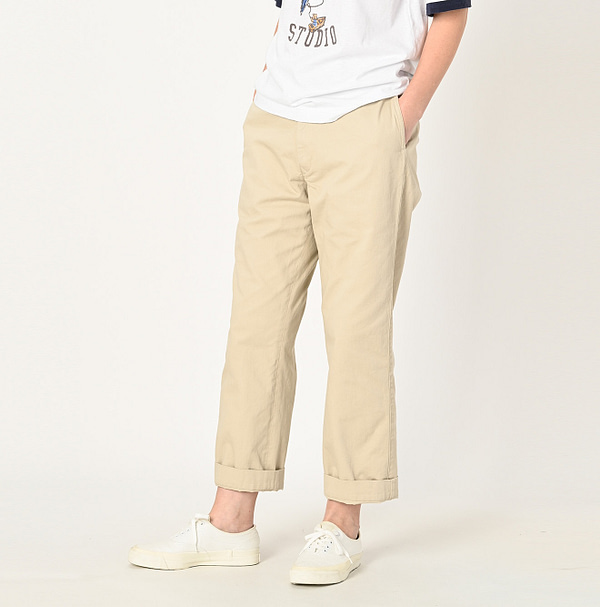 Okome Chino 908 Cotton Pants Female Model