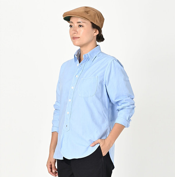 Supima Oxford 908 Loafer Shirt Female Model