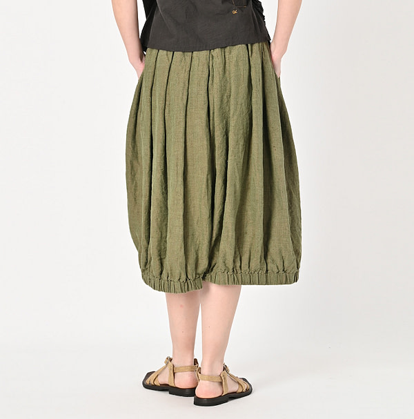 Indian Linen Herringbone Bloomer Pants Female Model