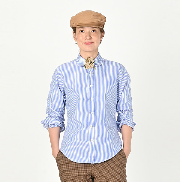 Thin Oxford Petite Loafer Shirt Female Model