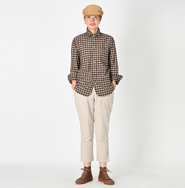 Thin OX 908 Loafer Shirt Female Model