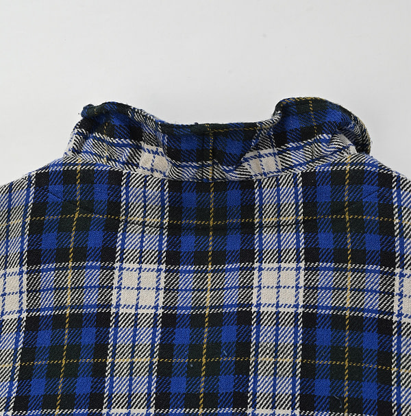 Indigo Zimba Flannel Check Frill Cache-Coeur Detail