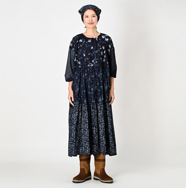 Indigo Hira Flower Mix Print Dress Female Model