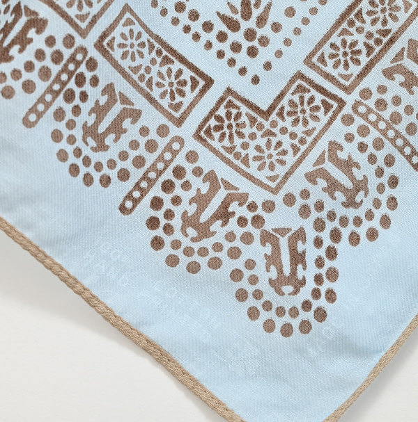 Supima Organic Square Lace Bandana Detail