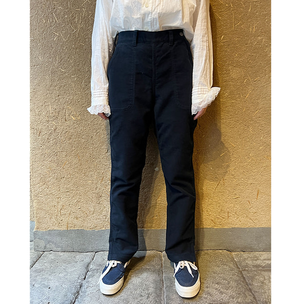 Mole Serge Cotton Stretch Momohime Female Model in Navy