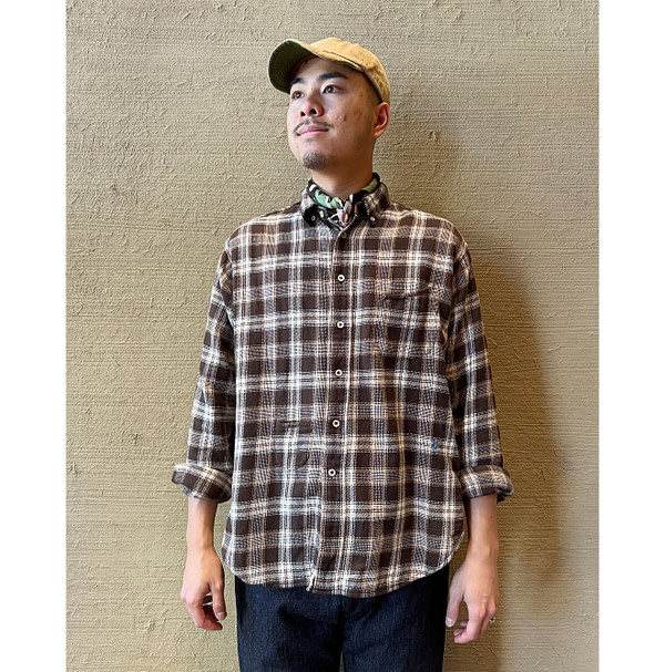 Green Check 908 Indian Flannel Ocean Shirt Male Model