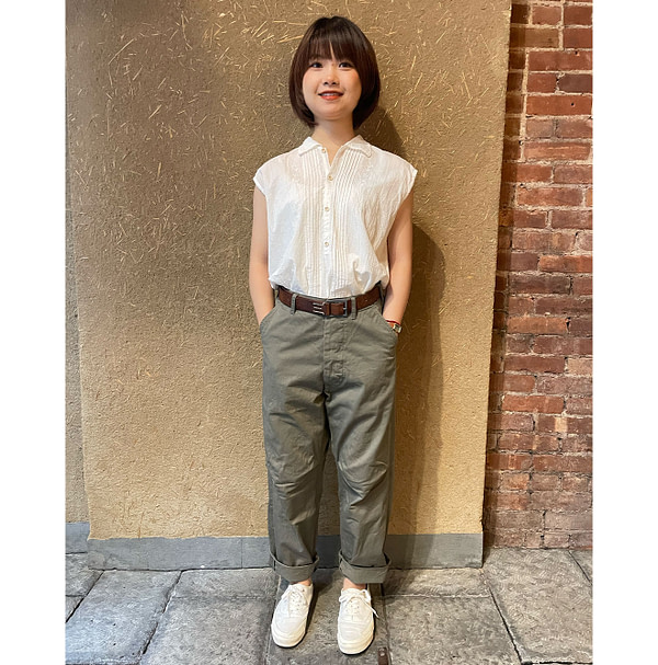 Okome Cotton Chino 908 Chigo Pants Female Model