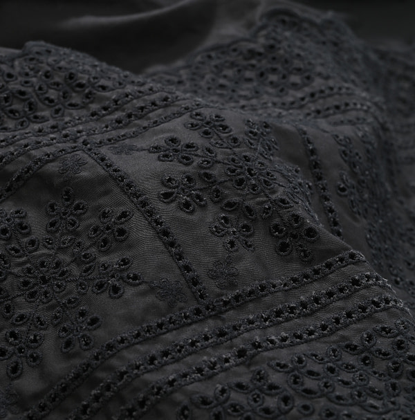 Usu High Density Gaba Cutwork Dress Detail