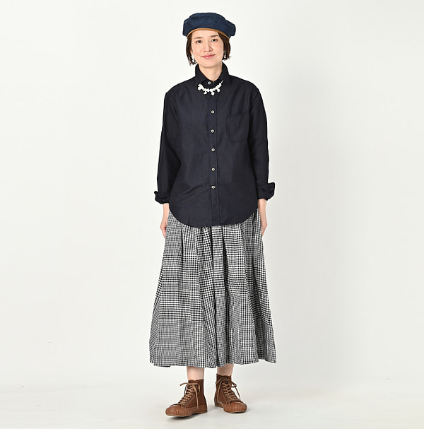 Indigo Supima Cotton OX 908 Loafer Shirt Female Model